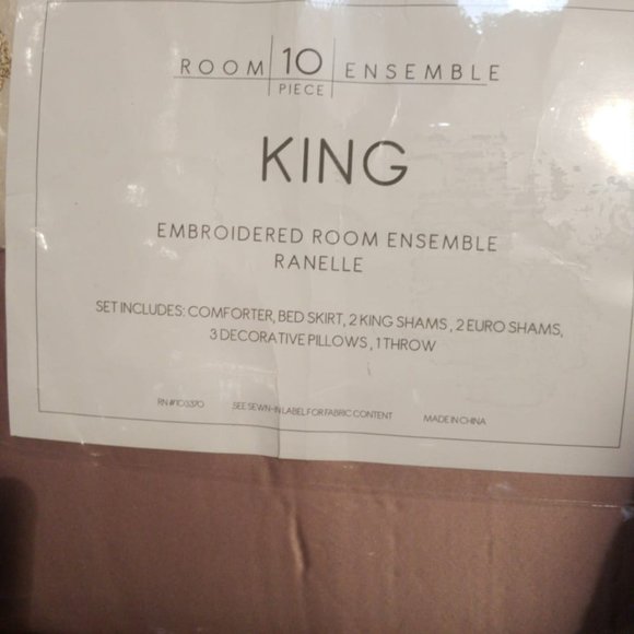 HALLMART RANELLE 10-PC KING BLUSH COMFORTER SET - Picture 2 of 2